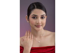 Colgante de Diamante Cultivado en Laboratorio de Lujo al por Mayor, Corte Princesa de 1.52ct, Color D, para Regalo de Compromiso para Mujer, Oro Amarillo de 18K, IGI para Minoristas - Product Image 4