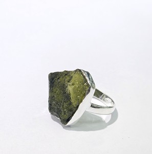 Anillo de Moldavita Cruda Hecho a Mano, Plata de Ley 925, Diseño Clásico Vintage, Antideslustre, Joyería de Lujo, Regalo - Product Image 2