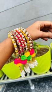 Pulseras Kalira Redondas Coloridas con Borlas, Joyería de Moda para Novias, Regalo de Boda para Mujeres, Recuerdo para Eventos y Fiestas - Product Image 4