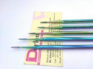 Lime à ongles personnalisable à une extrémité pour ongles incarnés, couleur arc-en-ciel plasma, tête dentelée, en acier inoxydable, pour podologie - Product Image 5