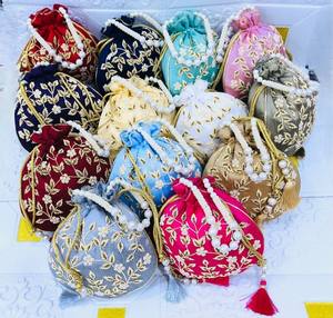 Sacs Potli de Luxe en Soie Brute Brodés avec Poignée en Perles, Faits Main, pour Mariage et Soirée, Pochette Cadeau avec Sangle Anneau - Product Image 1