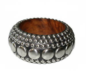 กำไลข้อมือโลหะทำมือประดับหมุดเงินทรงโดม ด้านในเป็นไม้ กำไลหนา สไตล์โบฮีเมียน ขายส่งจำนวนมาก - Product Image 2