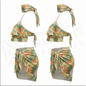 Ensemble bikini floral 4 pièces HORIU APFROACH avec haut dos nu, bas à volants et liens sur les côtés, jupe portefeuille et bandeau - Product Image 3