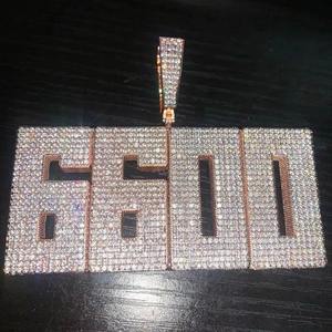 จี้เพชรโมอิสซาไนต์ทรงบริลเลียนต์แบบสั่งทำพร้อมชื่อและอักษรย่อสไตล์ฮิปฮอป ชุบทอง 14K ได้รับการรับรองจาก GRA เครื่องประดับคุณภาพสูง - Product Image 5