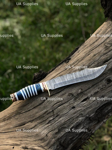 Couteau de chasse à lame fixe de qualité industrielle en acier Damas forgé à la main, ultra-affûté, avec manche de luxe en bois et résine, OEM - Product Image 5