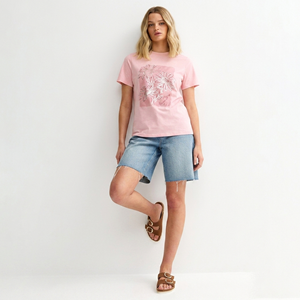 เสื้อยืดผู้หญิงสีชมพูอ่อนพิมพ์ลายดอกไม้ฟอยล์ ทรงปกติ แห้งเร็ว แขนสั้น เสื้อยืดผู้หญิงขายส่ง รับออกแบบลายเสื้อ - Product Image 3