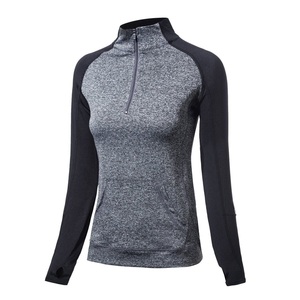 Chemise de course pour femme à manches longues en laine raglan, tissu extensible performant avec crochet de suspension pour la course, idéale pour l'hiver - Product Image 1