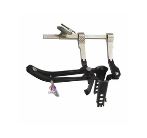Pinza manual de cureta ósea con mango de plástico negro, instrumentos quirúrgicos ortopédicos para columna vertebral, reutilizables, certificados CE para uso cervical MEDICAB - Product Image 1
