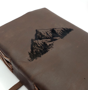 Diario de Cuero Mountains, Personalización Gratuita, Diario de Viaje en Blanco de 5" x 7" con Opción de Papel Rayado o Sin Rayar - Product Image 5