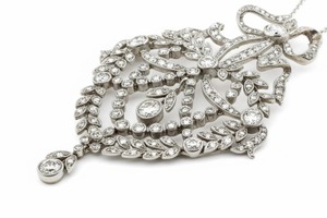 Colgante de Moissanita Estilo Victoriano con Lazo y Hoja, Engaste de Puntas, Joyería de Boda para Mujer, Estilo Antiguo Art Déco Vintage - Product Image 5