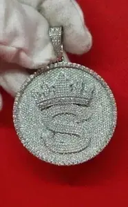 Colgante de Corona con Letra Personalizada de Moissanita Auténtica, Medallón Redondo, Estilo Rapper, Joyería de Lujo, Plata de Ley 925, Colgante Personalizado - Product Image 4