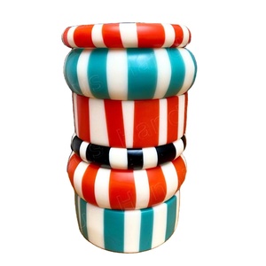 Brazaletes hechos a mano para niñas y mujeres, producto hecho a mano, tipo quemadura de resina - Product Image 1
