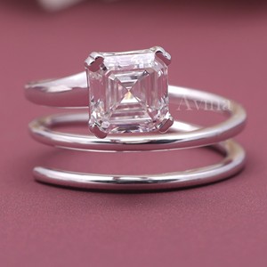 Bague en spirale avec émeraude et diamant cultivés en laboratoire certifiés IGI, or 18 carats, bague de fiançailles solitaire moderne - Product Image 1