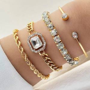 Montre à quartz pour femme avec bracelet, montres-bracelets tendance pour femmes avec ensemble de bracelets - Product Image 2