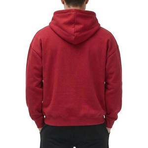 Sweat à capuche rouge premium unisexe coupe classique en molleton épais avec logo personnalisé, style streetwear décontracté, hiver, numérique - Product Image 6