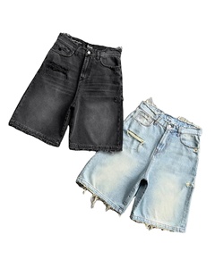 Pantalones cortos de mezclilla con agujeros rasgados de Hip Hop para hombre y mujer, pantalones cortos de trabajo holgados de lavado negro Y2K con borde crudo Vintage, informales con bolsillos - Product Image 1