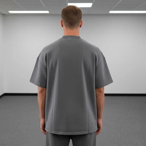 T-shirts Homme Oversize Streetwear en Gros 100% Coton Écologique Uni Hip Hop Épaules Tombantes Logo Imprimé DTF Personnalisé - Product Image 5