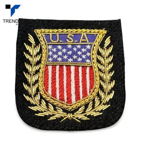 Drapeau américain 3D brodé à la main, patch à coudre, badge de forme irrégulière en feutre non tissé, applique décorative - Product Image 1