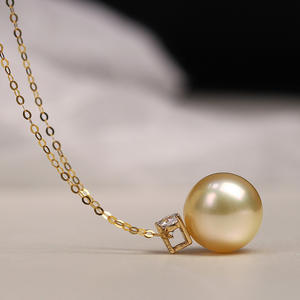 จี้ไข่มุกทะเลสีทองธรรมชาติ 9-13 มม. ยี่ห้อหนานหยาง คุณภาพเยี่ยมไร้ตำหนิ พร้อมสร้อยคอทอง 18k ประดับเพชรซิคอน ดีไซน์หรูหราทันสมัย - Product Image 2