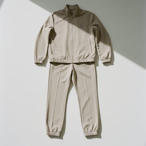 Conjunto Deportivo Informal Personalizado de Primera Calidad, Chaqueta y Pantalón de Chándal de Nailon Cortavientos, Diseño Deportivo Cargo, Personaliza el Tuyo - Product Image 1