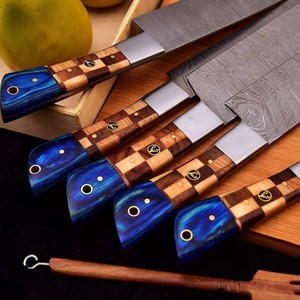 Ensemble de 5 couteaux de chef en acier Damas forgé à la main, manche ergonomique en bois, style moderne, polissage haute brillance, lame pleine longueur, ambidextre - Product Image 2