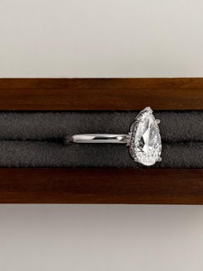 แหวนเพชรทรงลูกแพร์ 3 กะรัต เพชรสร้างในห้องปฏิบัติการ ดีไซน์วงแหวนซ่อนรอบเพชร ทองคำขาว 14K แหวนหมั้นเพชรเม็ดเดี่ยว เครื่องประดับเจ้าสาวสุดหรู ของขวัญ - Product Image 5