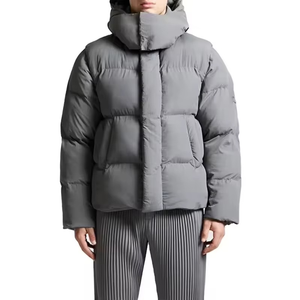 Blousons matelassés confortables, à séchage rapide, personnalisés, de haute qualité, unisexes, prix de gros, fabrication en usine, couleur et logo personnalisés - Product Image 3