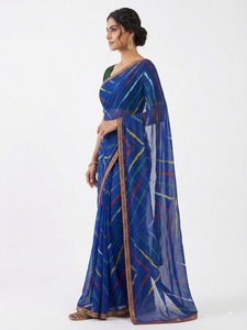 Sari Sintético Azul con Estampado Digital y Blusa Verde para Mujer, Traje Tradicional de Boda de la India y Pakistán, Disponible en Stock - Product Image 3