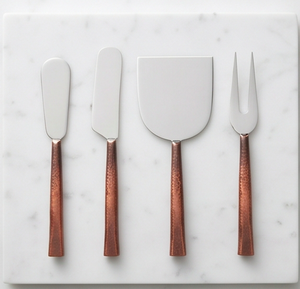 Juego de 4 cuchillos para queso con hojas de acero inoxidable y mangos de cobre, juego de herramientas para queso con espátula y tenedor para uso doméstico. - Product Image 5