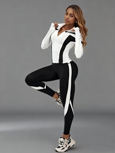 Ensemble de sport sans couture Atlaset tendance en trois pièces pour femmes : soutien-gorge de sport, leggings taille haute, veste, OEM, ODM, emballage personnalisé, marque privée - Product Image 3