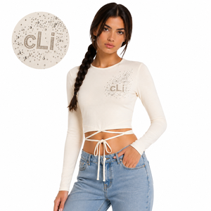 Haut court à manches longues avec motif en strass et appliqué, col rond, coupe ajustée, style streetwear tendance pour femme, vente en gros - Product Image 2