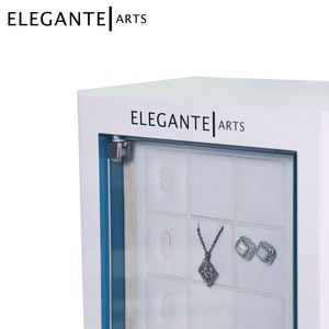 Vitrines à bijoux avec présentoir rotatif et serrure - Product Image 3