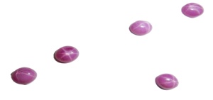 Rubis étoilé ovale 4x6 mm 0,5 carat, cabochon poli créé en laboratoire avec effet étoile à 6 branches pour la fabrication de bijoux - Product Image 3