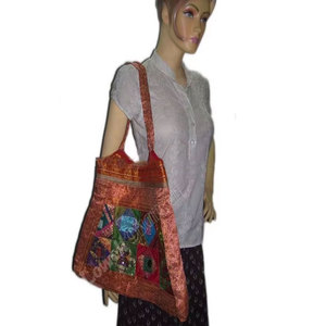 Bolso de Hombro Tipo Hobo de Diseño de Lujo para Mujer, Bolso de Mano de Cuero Suave y Elegante, Bolso Tote Moderno para Uso Diario con Gran Espacio - Product Image 2