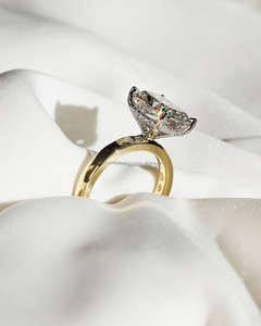 Bijoux en or massif 18 carats personnalisés | Collier et bague en or de luxe | Bijoux fins OEM/ODM Fabricant de diamants de laboratoire ovales - Product Image 3