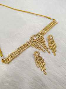 Collier AD traditionnel en laiton éblouissant boucles d'oreilles ensemble de bijoux de style classique combiné pour les mariages et les occasions spéciales des femmes - Product Image 4