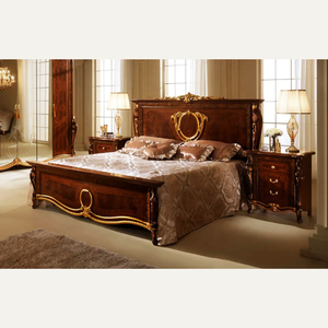 Lit de chambre à coucher de luxe sur mesure en bois massif de style royal victorien, taille king, pour appartement, avec garantie d'un an - Product Image 1