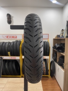 ยางมอเตอร์ไซค์ KUMA K279 สีดำใหม่ ทนทาน ผลิตในเวียดนาม ขายดี ผลิตจากยางธรรมชาติ + ไนลอน 4PR/6PR/8PR ระยะทางใช้งานสูงสุด 20000 กม. - Product Image 2