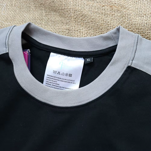 T-shirt sportif à manches courtes pour homme Pedro, noir, avec empiècements gris, logo imprimé par transfert thermique, tissu tricoté à séchage rapide - Product Image 6
