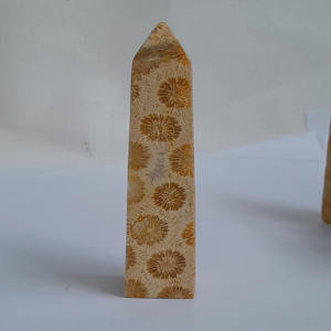 Tour de corail naturel d'Indonésie de haute qualité en gros taille 95mm pierres précieuses artisanat cristal de guérison - Product Image 1