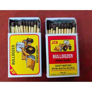 BULLDOZER Premium <b>Matches</b> Durable and Reliable for Outdoor Enthusiasts - Product Image 5