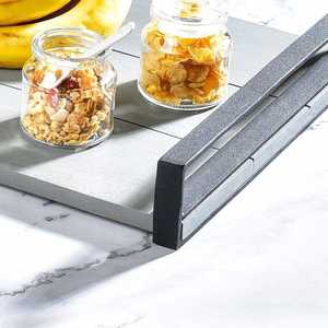 Plateau de service en bois avec poignée en métal antidérapante, gadgets de cuisine, plateau de présentation alimentaire, vaisselle en bois de qualité supérieure, plateaux de service alimentaire - Product Image 1