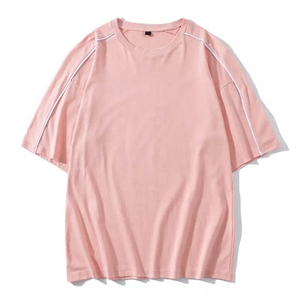เสื้อยืดคอกลมทรงเข้ารูปแขนสั้นผู้ชาย ป้องกันขนร่วง โลโก้ด้านหน้า แบรนด์ USWY ผลิตในปากีสถาน - Product Image 2