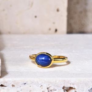 Bague Cocktail Hiphop AMBER JEWELS en Or Massif 14K avec Diamant de Laboratoire Géométrique à Motif Feuille Moderne, Sertissage à Griffes, Certifiée IGI - Product Image 1