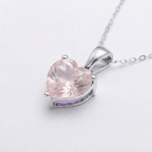 Colgante de Cuarzo Rosa con Corte de Corazón en Plata de Ley Bañada en Rodio, al por Mayor, de Moda - Joyería Delicada Hecha a Mano, Regalo Minimalista para Ella - Product Image 3
