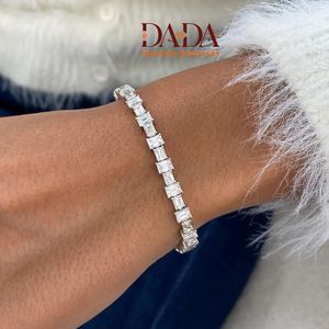 Pulsera de Diamantes con Corte Esmeralda Refinado para Mujer, Pulsera de Diamantes Cultivados en Laboratorio, Joyería Fina Clásica, Regalo de Aniversario o Cumpleaños - Product Image 2