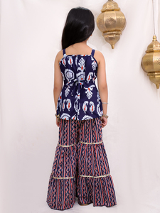 ชุดเสื้อแขนกุดผ้าฝ้ายทอพิมพ์ลายแบบนามธรรม Titrit และกางเกง Sharara - สีฟ้า - Product Image 5