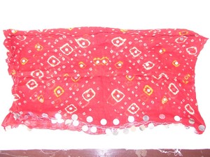 Chal de chifón rojo con efecto tie-dye para mujer, estampado geométrico, ligero, para uso diario en todas las estaciones - Product Image 4