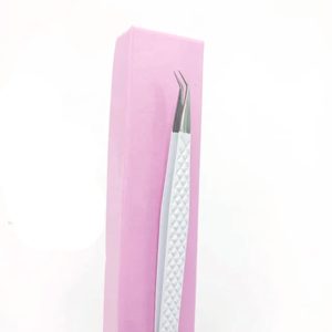 Juego de Pinzas Profesionales para Extensiones de Pestañas con Estuche, Pinzas de Acero Inoxidable Alemán, Pinzas de Volumen e Isolación - Product Image 2