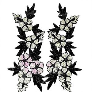 Dernières tendances en matière de patchs en tissu à appliquer avec des strass, patchs en tissu perlé pour la décoration des vêtements - Product Image 1
